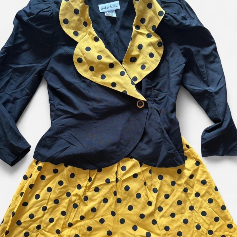 Vintage Lindsey Scott Outfit - Picture 3 of 4